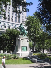 Robert Burns Statue1